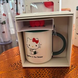 Starbucks x Hello Kitty Mug with Bow Top